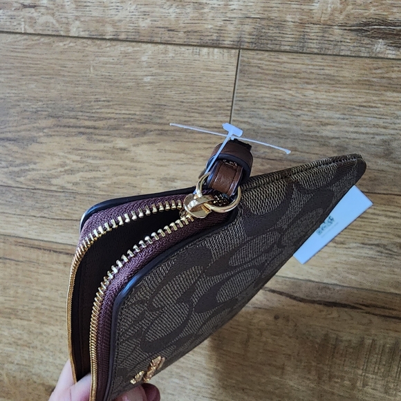 NWT Coach Crossgrain Signature Leather Corner Zip Wristlet Wallet Brown 6648 - Picture 5 of 7